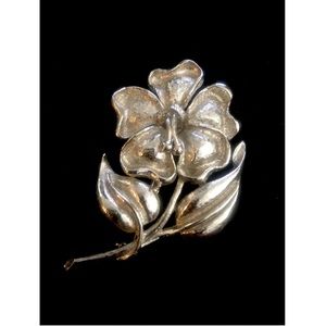 Vintage Pewter/Silver Coated Brooch/Pin.